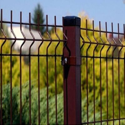 Длинный срок службы Противоультрафиолетовый порошок покрытый сеткой 50x200 мм 3D изогнутый забор сварные проволочные сетки забор для шоссе и парка