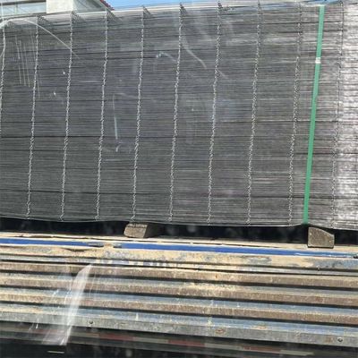 Фабрика Anping поставляет сварные проволочные сетки, руловые панели, оцинкованные стальные маты